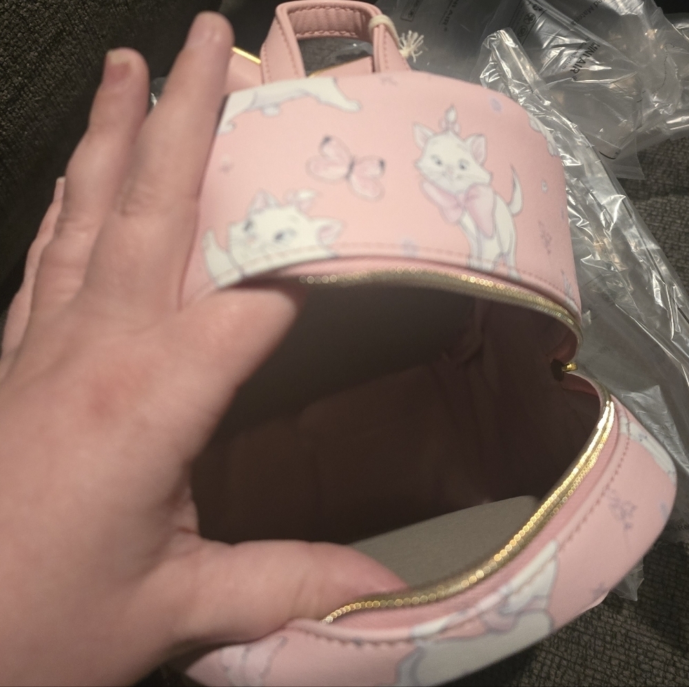 Loungefly | Disney Aristocats Marie Butterfly Mini Backpack - Picture 4 of 6